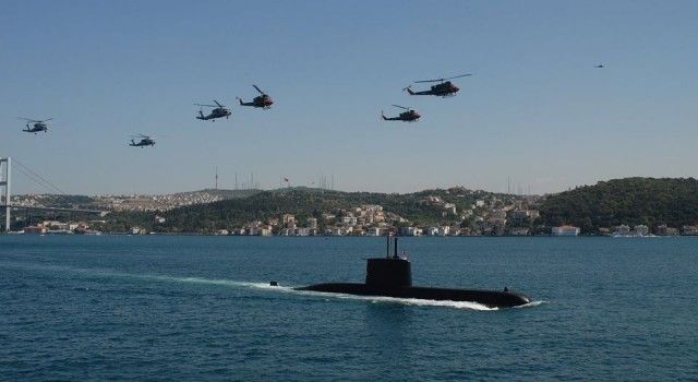 Marmara Denizi'nde torpido atışı gerçekleştirildi