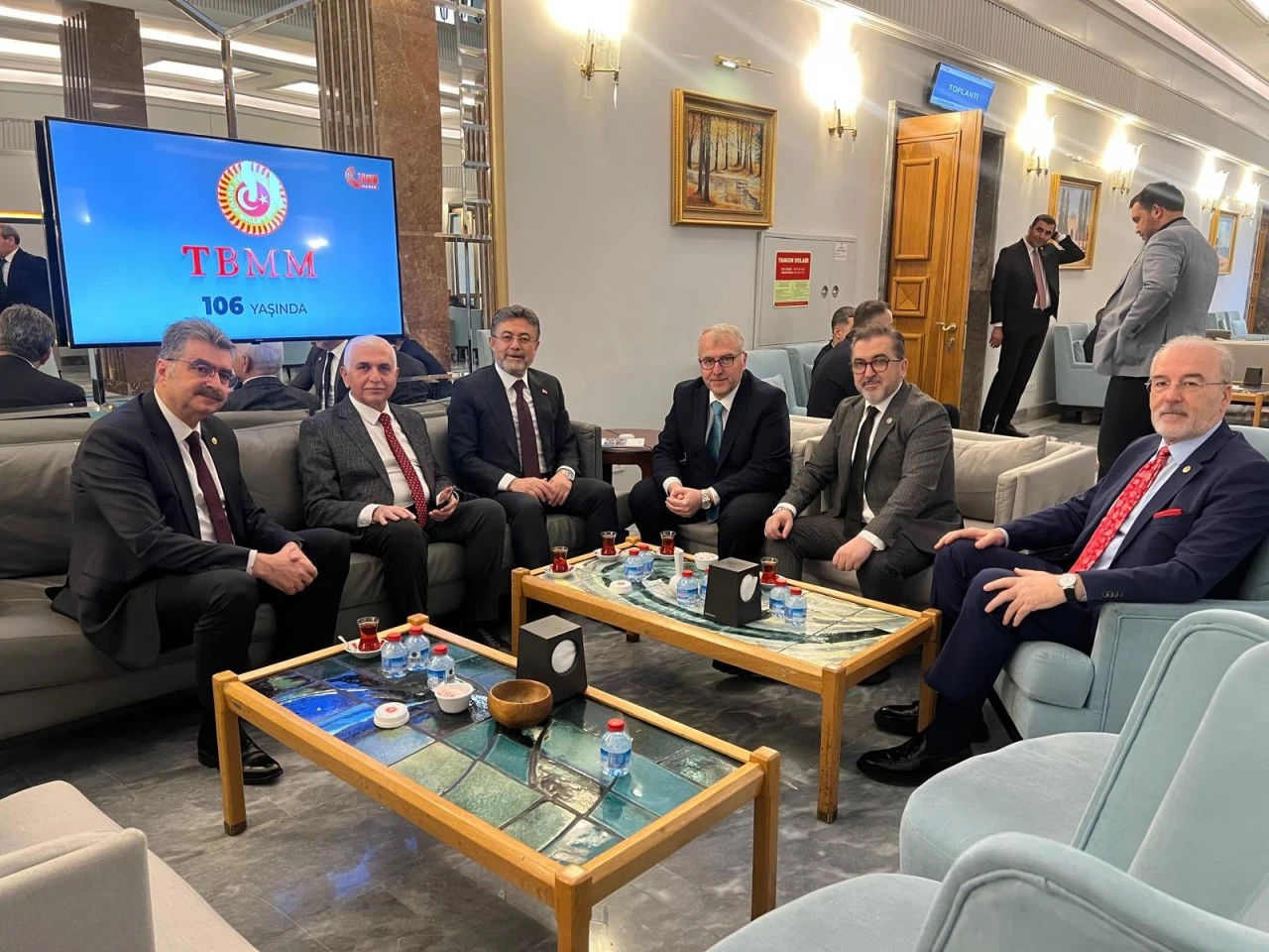 ​ AK Parti Siirt Milletvekili G&uuml;l, Tarım Bakanı Yumaklı İle G&ouml;r&uuml;şt&uuml;