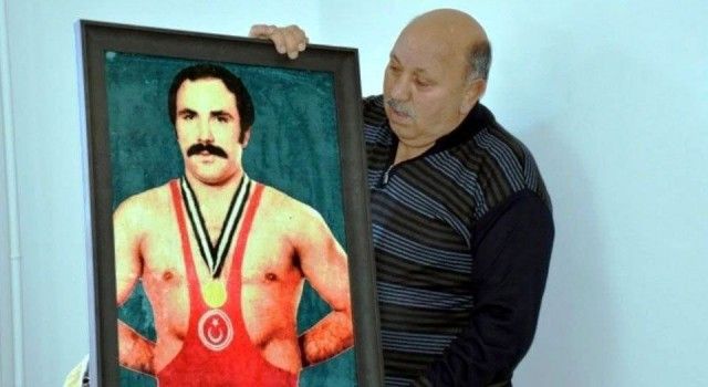 Milli Güreşçi Karabacak&#039;a memleketinde vefa