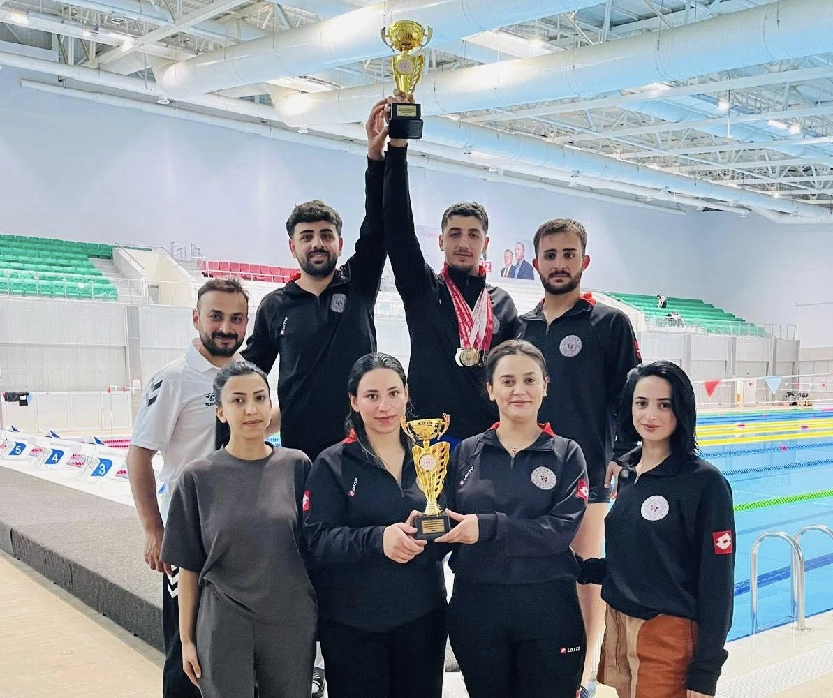YURTLİG Y&uuml;zme Şampiyonası&rsquo;nda Siirt R&uuml;zg&acirc;rı
