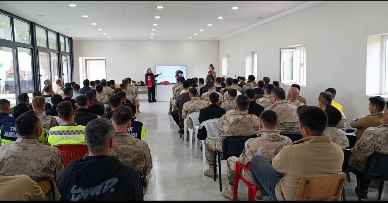 Asker&icirc; Personele &Ccedil;ocuklarda Mahremiyet Bilinci Eğitimi