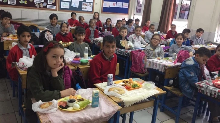 Okullarda kahvaltı projesi başlıyor