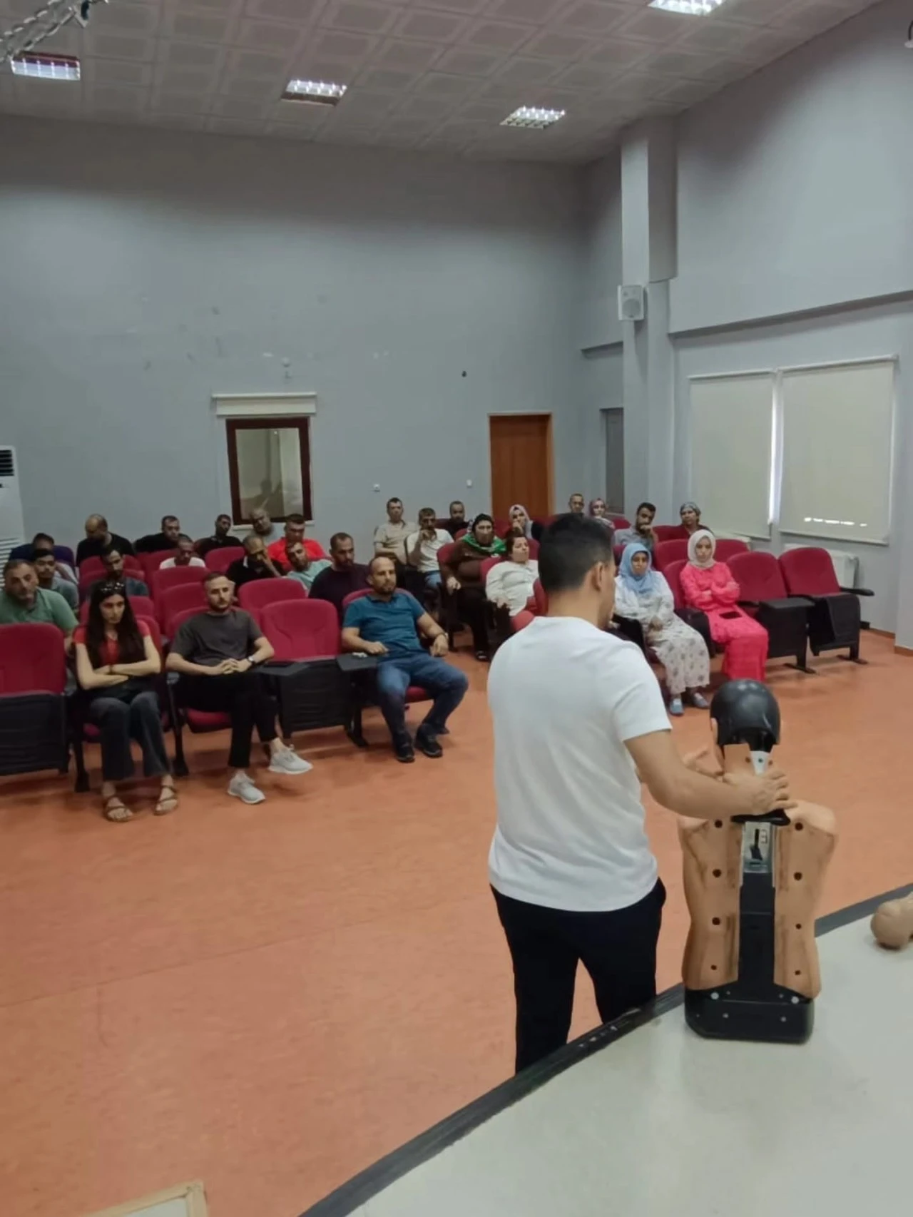 &Ouml;zel Bireyler ve Personele İlk Yardım Eğitimi