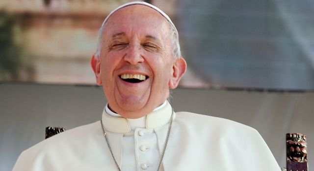 Papa Francis, Covid-19 aşısı olacağını duyurdu