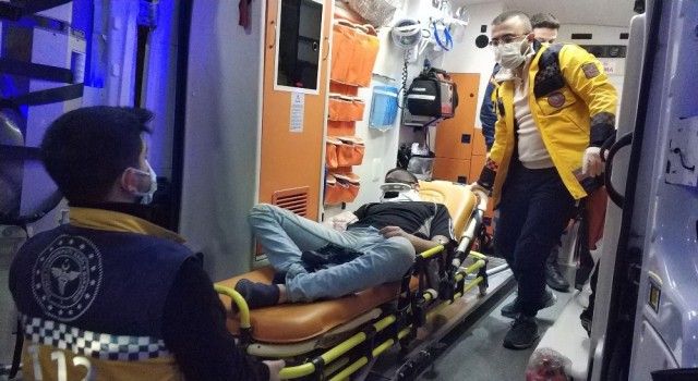 Samsun'da 3 kişi tarafından hastanelik edildi