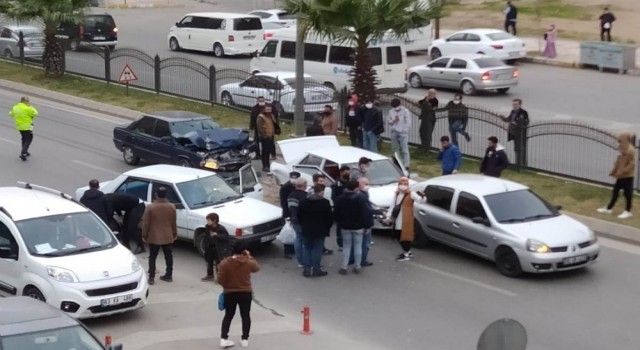 Şanlıurfa'da zincirleme kaza: 5 yaralı