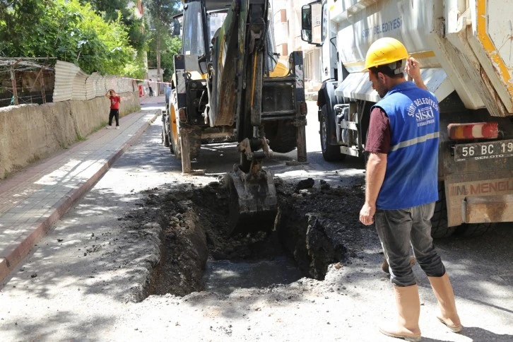 Siirt Belediyesi Altyapı Sorunlarını Gidermeye Devam Ediyor