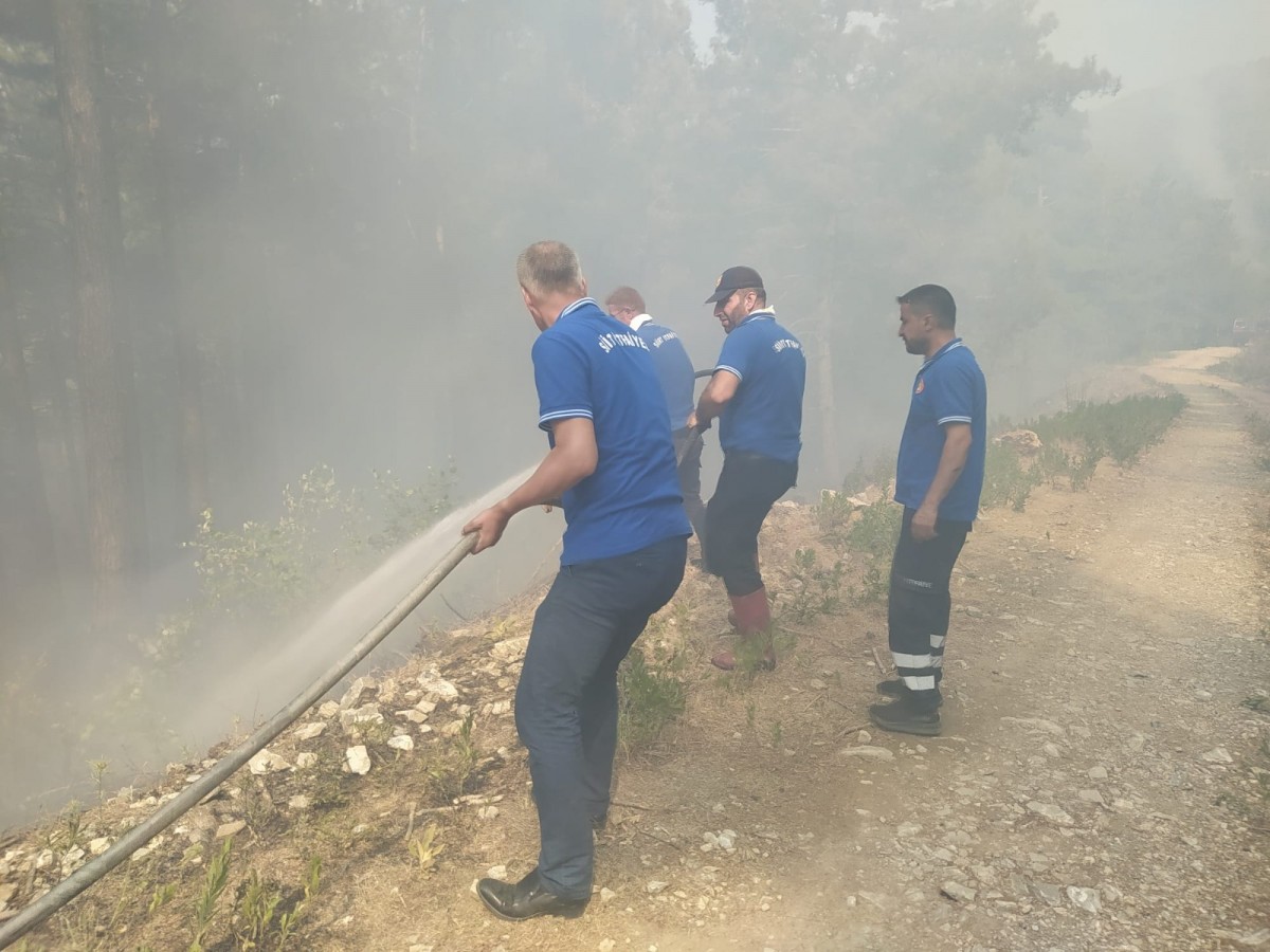 Siirt belediyesi itfaiye ekipleri, Manavgat’ta görev yapmaya başladı