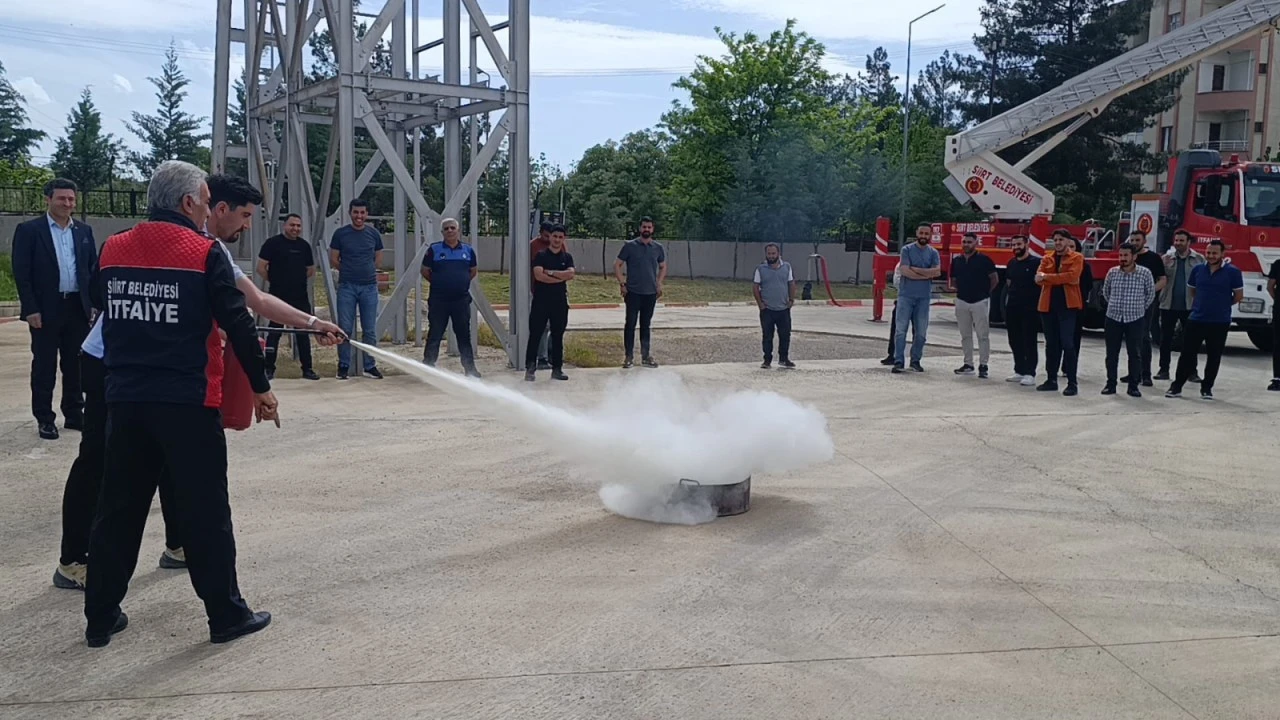 Siirt Belediyesi Personeline Yangın ve Acil Durum Eğitimi Verildi