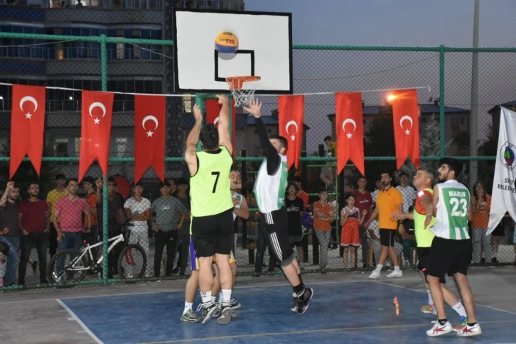 Siirt Belediyesinin Düzenlediği Sokak Basketbolu Coşkulu Başladı