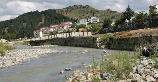 Siirt’in Baykan ilçesine bağlı Veysel Karani Beldesinde dere ıslahı ihaleye çıktı