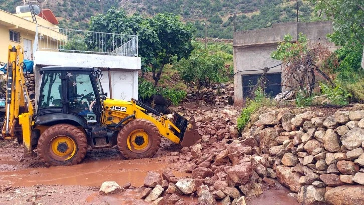 Siirt’in İlçelerinde Heyelan Çalışmaları Aralıksız Bir Şekilde Devam Ediyor