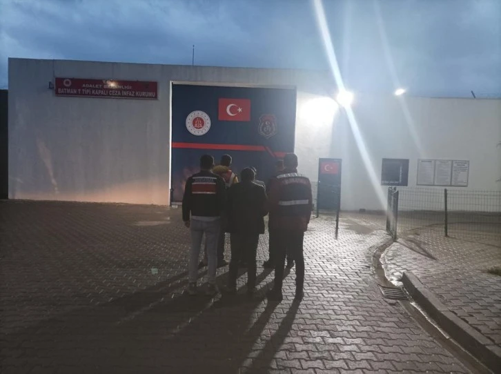 SİİRT JANDARMA’DAN, UYUŞTURUCU TACİRLERİNE AĞIR DARBE