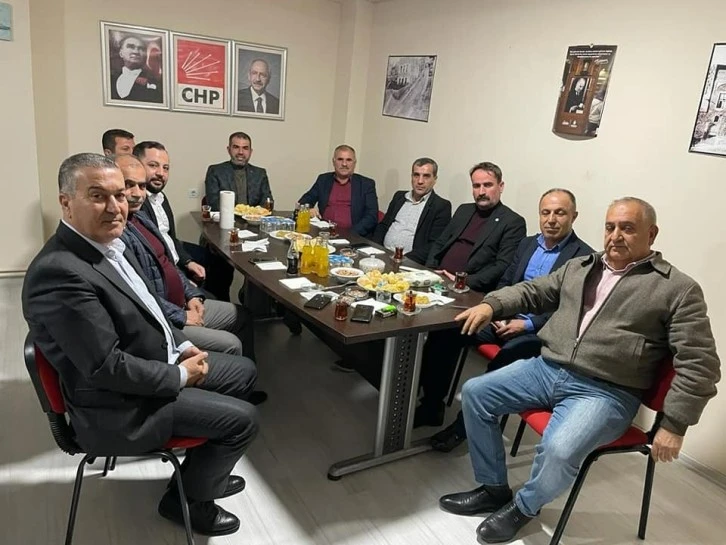 Siirt'te 6'lı Masanın "Ortak Aday" Toplantısı…