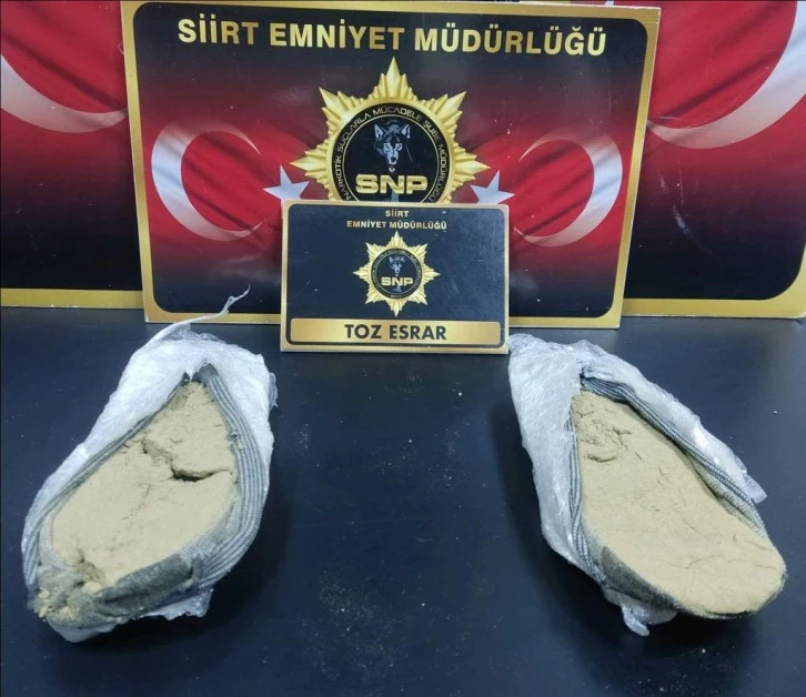 Siirt’te Ayakkabı Tabanına Gizlenmiş Toz Esrar Ele Geçirildi