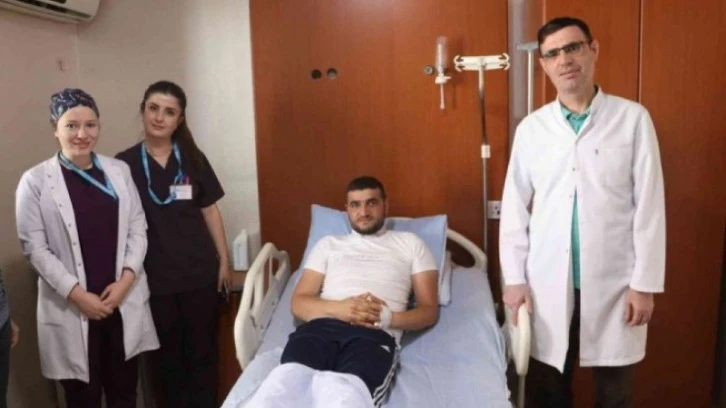 Siirt'te boynunda tümör olan hasta, kentte ilk kez yapılan ameliyat ile sağlığına kavuştu
