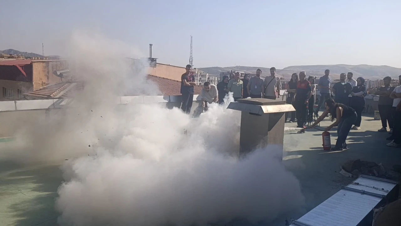 Siirt'te Hastanede Ger&ccedil;eğini Aratmayan Yangın Tatbikatı