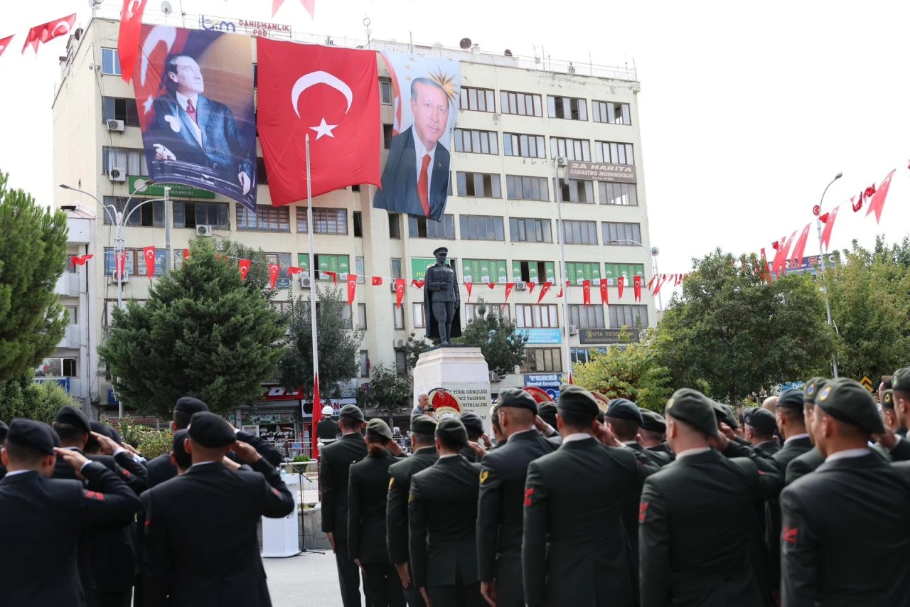 Siirt'te Kahraman Gazilerimiz Unutulmadı