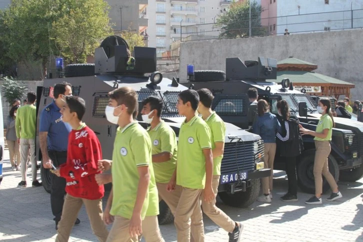 Siirt’te öğrencilere polislik mesleği tanıtıldı