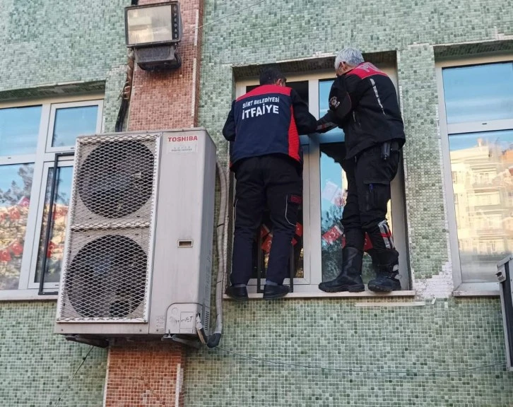 Siirt'te okulda mahsur kalan öğrenci kurtardı