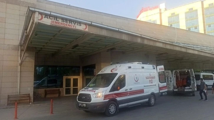 Siirt’te Orman İşletme Personelini Taşıyan Kamyonet ile Kamyon Çarpıştı, 4 Yaralı