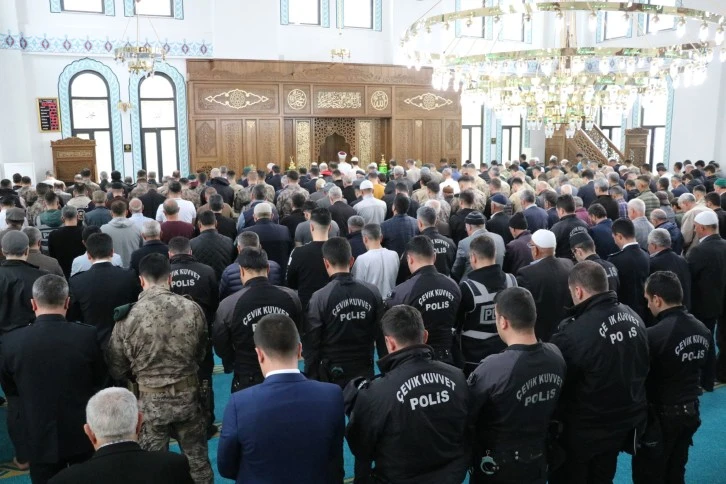 Siirt’te Polis Haftası Nedeniyle Şehitlerimiz İçin Mevlit Okundu