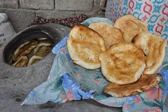 Siirt'te tandır ekmeği daha ucuza geliyor