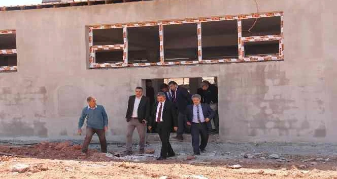 Siirt Üniversitesi Rektörü Şındak, devam eden çalışmaları inceledi