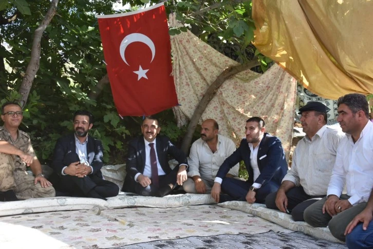 Siirt Valisi Hacıbektaşoğlu köy şenliğine katıldı