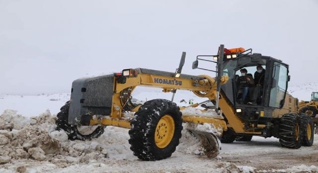 Sivas'ta kapalı yollar ulaşıma açılıyor