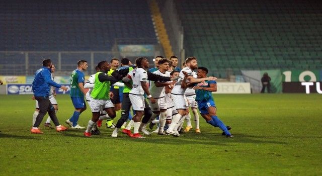 Süper Lig: Ç.Rizespor: 1 - Y.Denizlispor: 1 (Maç sonucu)