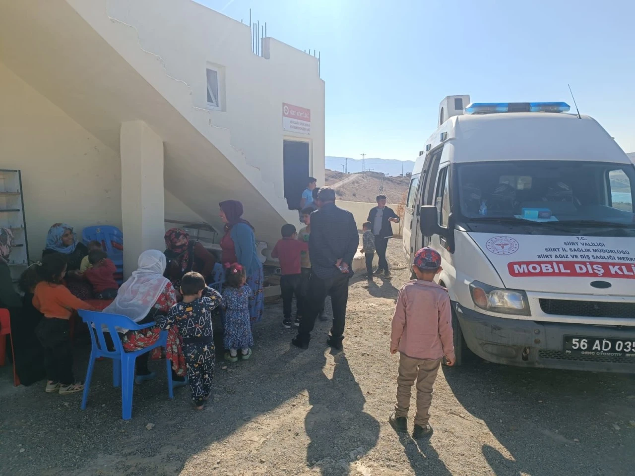S&uuml;tl&uuml;ce K&ouml;y&uuml;&rsquo;nde Mobil Diş Kliniği Hizmeti