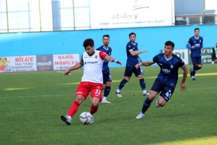 TFF 2. Lig: Pazarspor: 2 Anagold 24 Erzincanspor: 4