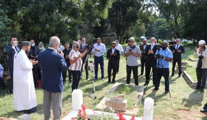 TİKA, Güney Afrika’da vefat eden Osmanlı diplomatı için yeni mezar yaptırdı