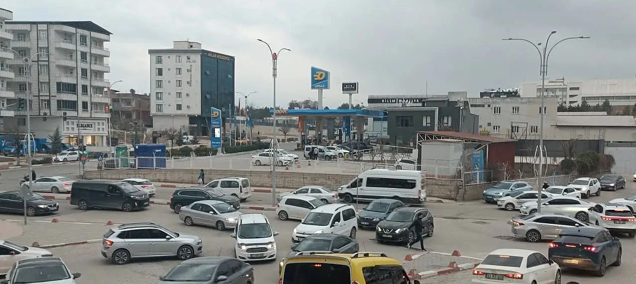 Siirt'te Trafik Sorunu Büyüyor, Katlı Otopark Düşünülmeli
