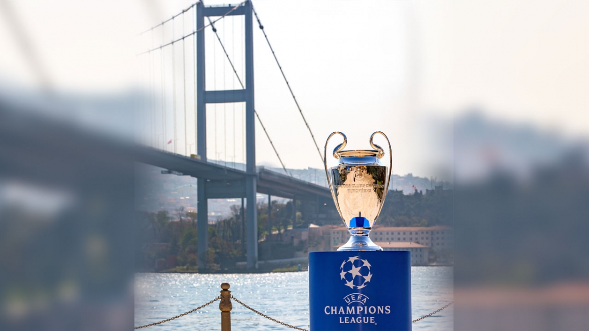 UEFA Kupası İstanbul'a geldi