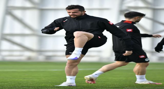 Uğur Demirok, Konyaspor'dan ayrıldı