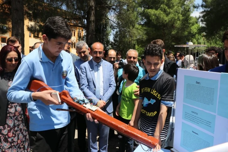 Üretilen bu silah nesli tükenmekte olan hayvanların avlanmasını engelleyecek