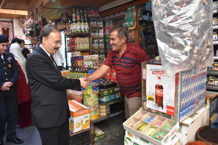 VALİ/BELEDİYE BAŞKAN VEKİLİ DR. KEMAL KIZILKAYA, ESNAF VE VATANDAŞLARI ZİYARET ETTİ