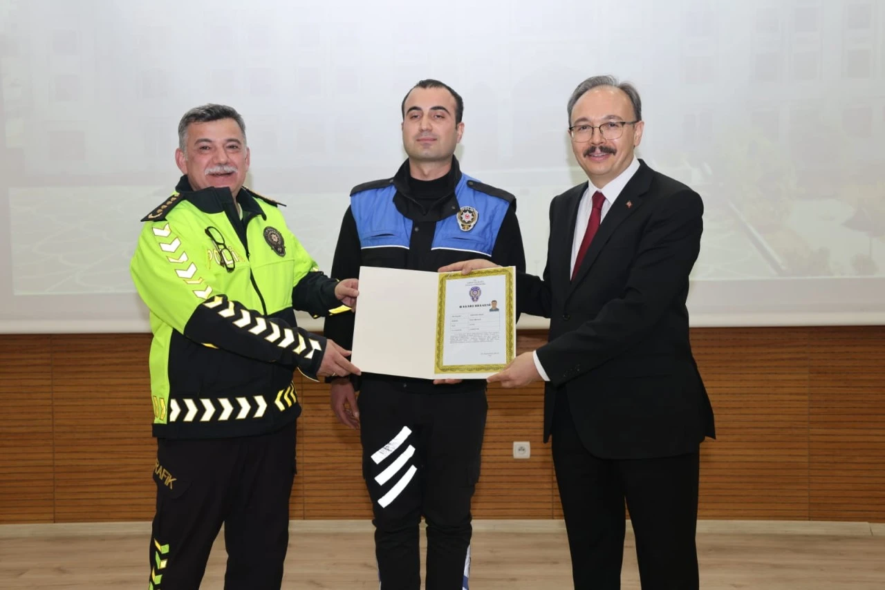 Vali Kızılkaya: &ldquo;Emniyet Teşkilatımız Siirt&rsquo;in Huzurunun En G&uuml;&ccedil;l&uuml; Teminatıdır&rdquo;
