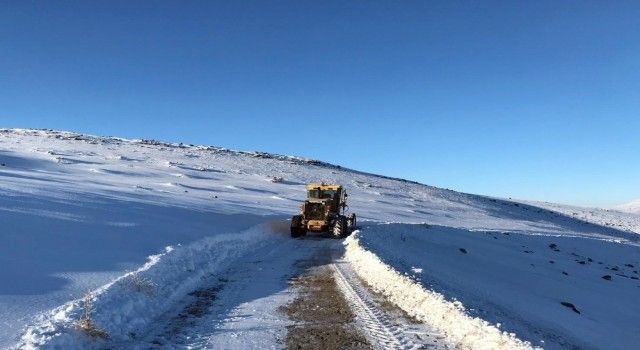 Van Büyükşehir Belediyesi'nden karla mücadele