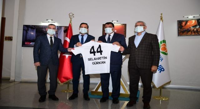 Yeni Malatyaspor'dan Başkan Gürkan'a ziyaret