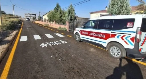 17 Okulun &Ouml;n&uuml;ndeki Trafik İşaretleri Yenilendi
