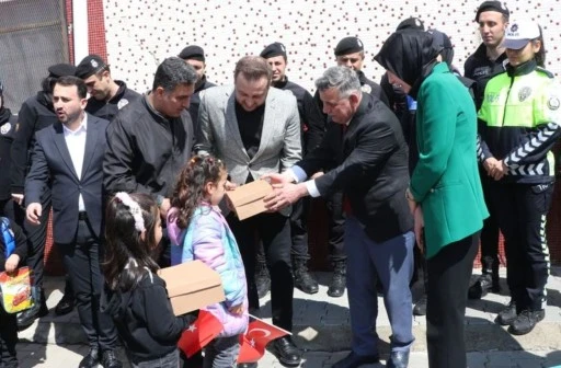 350 &Ouml;ğrenciye Destek