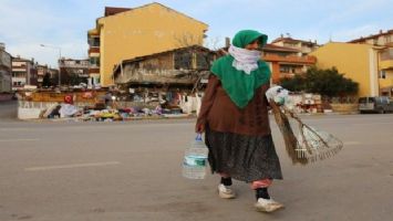 73 yaşında geri dönüşüm kralı oldu, evini fabrika yaptı