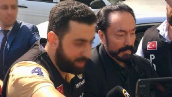 Adnan Oktar&#039;a bin yıldan fazla hapis