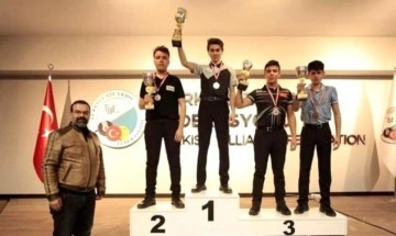 ADÜ'lü öğrenci bilardoda Türkiye ikincisi oldu