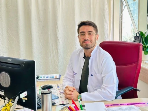 Ağustos Sedef Hastalığı Farkındalık Ayı: Cildin &Ouml;tesine Bakmak