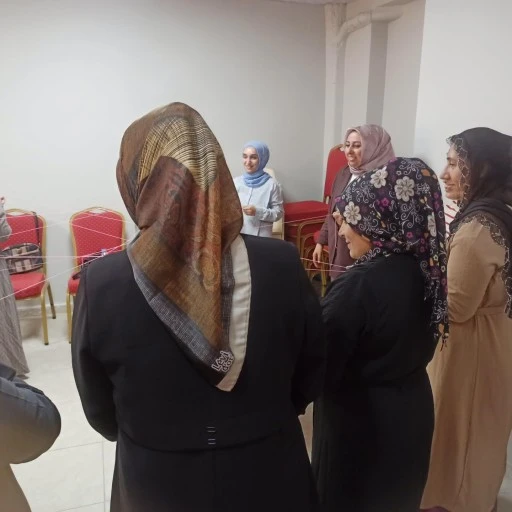 Ailelere Y&ouml;nelik Eğitim D&uuml;zenlendi