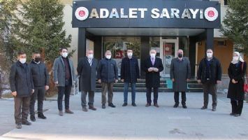 AK Parti Bayburt&#039;tan üç isme suç duyurusu